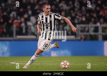 Turin, Italien. November 2021. Leonardo Bonucci vom FC Juventus in Aktion beim Fußballspiel der UEFA Champions League der Gruppe H zwischen dem FC Juventus und Zenit ST Petersburg im Juventus-Stadion in Turin (Italien), 2. November 2021. Foto Federico Tardito/Insidefoto Kredit: Insidefoto srl/Alamy Live News Stockfoto