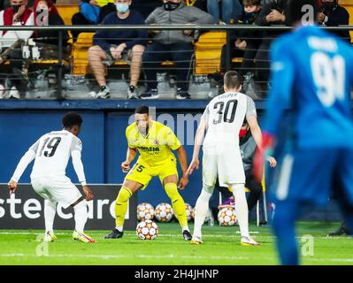 Castellon, Spanien. November 2021. Arnaut Groeneveld aus Villarreal während der UEFA Champions League, Gruppe-F-Fußballspiel zwischen Villarreal CF und BSC Young Boys am 2. November 2021 im Ceramica-Stadion in Castellon, Spanien - Foto: Ivan Terron/DPPI/LiveMedia Kredit: Unabhängige Fotoagentur/Alamy Live News Stockfoto