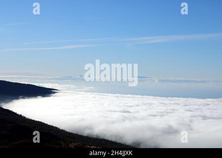 Mar de nubes desde el Teide Stockfoto