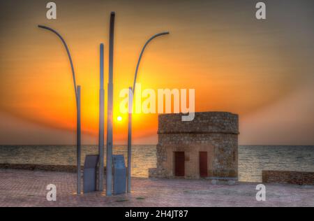 Torre La Mata Spanien historischer Turm Wahrzeichen in den frühen Morgenstunden Sonnenaufgang in der Nähe von Torrevieja Costa Blanca Stockfoto