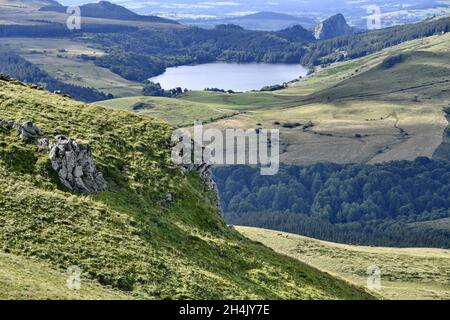 Frankreich, Puy de Dome, Lac de Guery, Sommer Stockfoto