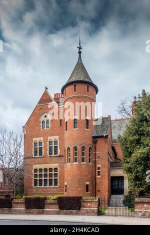 The Tower House, 29 Melbury Road, Holland Park, Kensington, London, Erbaut vom Architekten William Burges aus dem 19. Jahrhundert und heute im Besitz von Jimmy Page Stockfoto