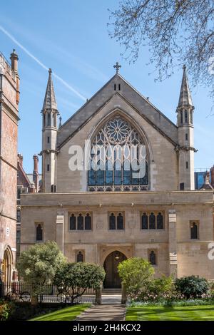 London, gotische Kapelle aus dem 17th. Jahrhundert, Lincoln's Inn - Rechtsgesellschaft von Barristern (Anwälten), wo John Donne seine Predigt über „No man is an Island“ hielt. Stockfoto