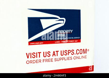 PRIORITY MAIL Mailing Box von USPS United States Postal Service Stockfoto