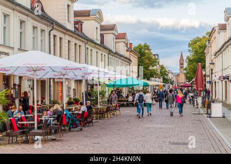 POTSDAM, 14. AUGUST 2017: Brandenburger Straße in Potsdam, Deutschland Stockfoto