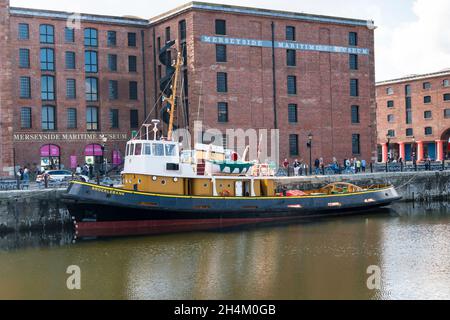 Schlepper Brocklebank liegt im Albert Dock Liverpool 2021 Stockfoto