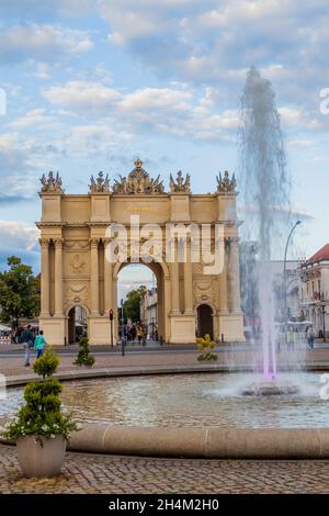 POTSDAM, 14. AUGUST 2017: Brandenburger Tor in Potsdam, Deutschland Stockfoto