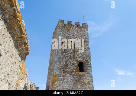 Torre del castillo de arraiolos. Alentejo, Portugal. Stockfoto