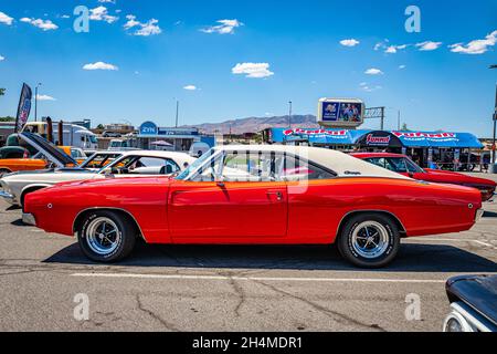 Reno, NV - 4. August 2021: 1968 Dodge Charger Hardtop Coupe auf einer lokalen Automobilmesse. Stockfoto