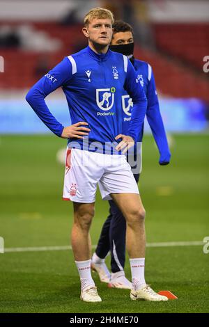 NOTTINGHAM, GROSSBRITANNIEN. 2. NOVEMBER Joe Worrall aus Nottingham Forest während des Sky Bet Championship-Spiels zwischen Nottingham Forest und Sheffield United am City Ground, Nottingham, am Dienstag, den 2. November 2021. (Kredit: Jon Hobley | MI News) Kredit: MI Nachrichten & Sport /Alamy Live News Stockfoto