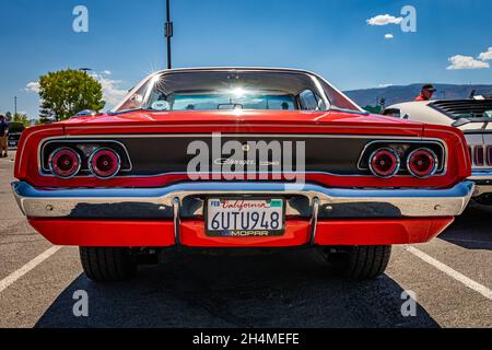 Reno, NV - 4. August 2021: 1968 Dodge Charger Hardtop Coupe auf einer lokalen Automobilmesse. Stockfoto