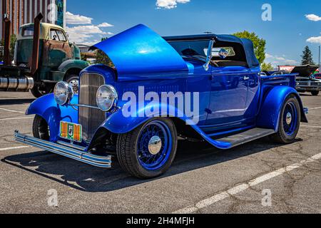 Reno, NV - 4. August 2021: 1932 Ford Model B Pickup Truck auf einer lokalen Automshow. Stockfoto