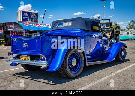 Reno, NV - 4. August 2021: 1932 Ford Model B Pickup Truck auf einer lokalen Automshow. Stockfoto