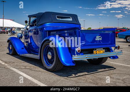 Reno, NV - 4. August 2021: 1932 Ford Model B Pickup Truck auf einer lokalen Automshow. Stockfoto