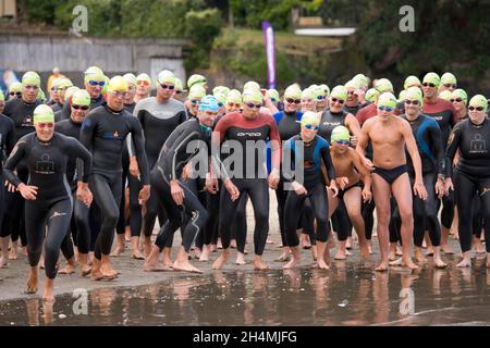 Ozean Schwimmer in den 13 Rennen der North Shore Beach Serie, Takapuna Beach, Auckland, Neuseeland am Dienstag, 20. Februar 2007 Wettbewerb Stockfoto