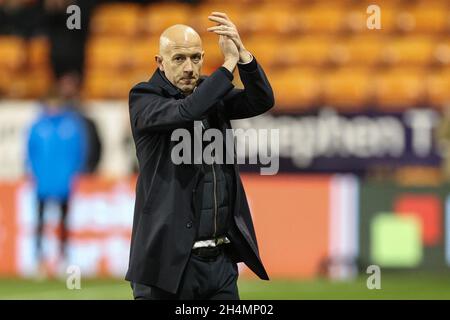 Blackpool, Großbritannien. November 2021. Charlie Adam's kehrt am 11/3/2021 zur Bloomfield Road in Blackpool, Großbritannien, zurück. (Foto von Mark Cosgrove/News Images/Sipa USA) Quelle: SIPA USA/Alamy Live News Stockfoto