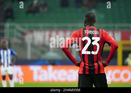 Mailand, Italien. November 2021. Fikayo Tomori (AC Mailand) während AC Mailand gegen FC Porto, UEFA Champions League Fußballspiel in Mailand, Italien, November 03 2021 Quelle: Independent Photo Agency/Alamy Live News Stockfoto