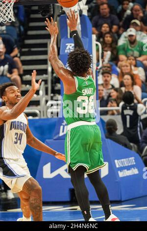 Orlando, Florida, USA, 3. November 2021, Boston Celtics Guard Marcus Smart #36 macht im zweiten Quartal einen Schuss im Amway Center. (Foto: Marty Jean-Louis) Quelle: Marty Jean-Louis/Alamy Live News Stockfoto