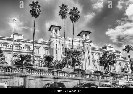 Fassade des malerischen Sanremo Casino, Italien. Das Gebäude ist eines der wichtigsten Wahrzeichen der ligurischen Stadt Stockfoto