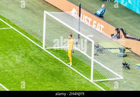 Sankt Petersburg, Russland – 16. Juni 2021. Der Torwart der finnischen Fußballnationalmannschaft Lukas Hradecky beim EM 2020-Spiel Finnland gegen Russland (0:1) Stockfoto