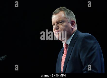 Datei-Foto vom 4/10/2021 von Lord David Frost, der in Paris mit Frankreichs Europeminister Clement Beaune zusammentreffen wird, um einen bitteren Streit über die Fischereirechte nach dem Brexit zu beenden. Frankreich hat Sanktionen gedroht, weil es sich seiner Meinung nach weigert, seinen Trawlern Lizenzen für den Betrieb in britischen Gewässern zu erteilen. Ausgabedatum: Montag, 4. Oktober 2021. Stockfoto