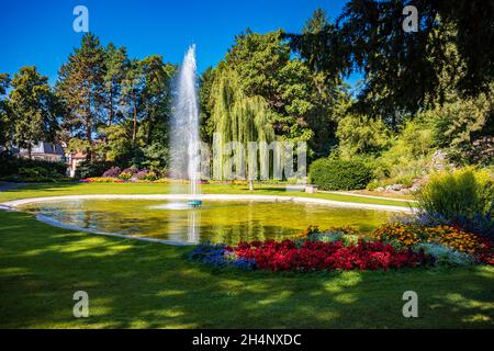 FORCHHEIM, DEUTSCHLAND - CA. AUGUST 2021: Der Stadtpark von Forchheim, Bayern, Deutschland Stockfoto