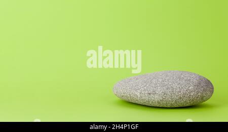 Kieselsteine für Podium oder Plattform. Stellen Sie sich vor, um Ihr Produkt zu zeigen. Mit Kopierbereich Stockfoto