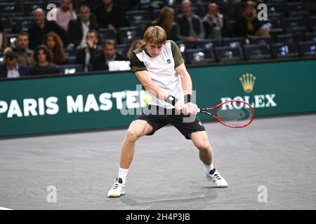 Ilya Ivashka aus Bulgarien während des Rolex Paris Masters 2021, ATP Masters 1000 Tennisturniers, am 3. November 2021 in der Accor Arena in Paris, Frankreich - Foto: Victor Joly/DPPI/LiveMedia Stockfoto