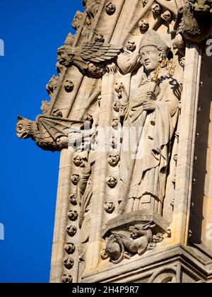 Die University Church of St Mary the Virgin ist eine alte Oxford-Kirche, aus der die University of Oxford wuchs, und ihre Gemeinde besteht fast ausschließlich Stockfoto