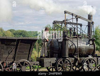 Nachbildung der Lokomotive Puffing Billy aus den 1820er Jahren, entworfen von William Hedley für Wylam Colliery. Das Original wurde 1813 erbaut. Stockfoto