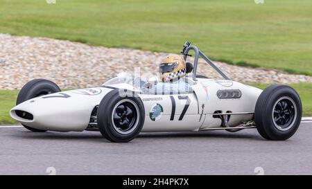 1961 Lotus-Ford 20/22 mit Fahrer Simon Diffey während des Arundell Cup-Rennens beim Goodwood 78th Members Meeting, Sussex, Großbritannien. Stockfoto