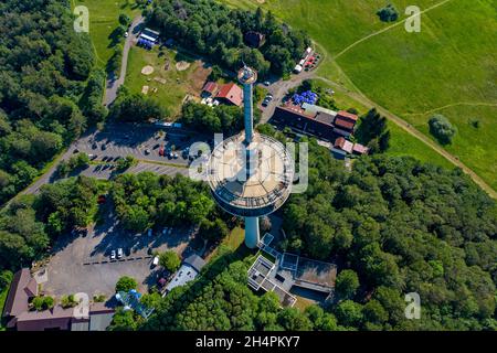 Hoherodskopf im Vogelsberg aus der Luft | Luftaufnahme des Vogelsberg in Hessen (Deutschland) Stockfoto