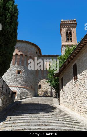 Altstadt, Porta Santa Maria Tor, Turm, Corciano Village, Umbrien, Italien, Europa Stockfoto