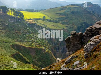 Blick nach Westen vom Gipfel des Valley of Rocks in der Nähe von Lynmouth im Exmoor National Park North Devon England Stockfoto