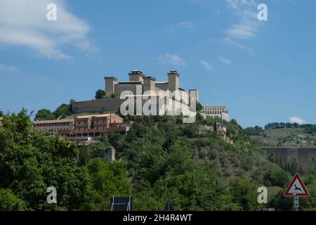 Sehen Sie die Festung Albornoz von Spoleto, Umbrien, Italien, Europa Stockfoto