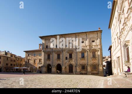 Altstadt, Palazzo Nobili-Tarugi, Piazza Grande, Montepulciano, Toskana, Italien, Europa Stockfoto