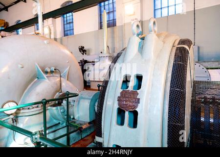 Elektromotor, der die Wasserpumpe an der West India Dock Impounding Station, Canary Wharf, London, Großbritannien, mit Strom versorgt Stockfoto