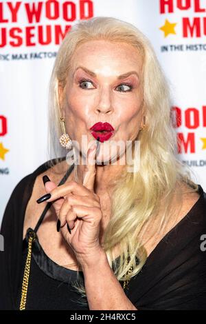 Los Angeles, USA. November 2021. Jean Kasem besucht die Ghostbusters Hollywood Museum Exhibit Opening Night Gala im Hollywood Museum, Los Angeles, CA am 3. November 2021.Quelle: Eugene Powers/Alamy Live News Stockfoto