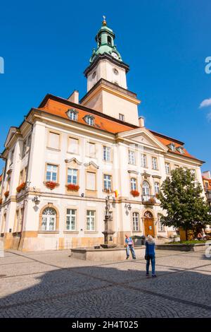 Ratusz W Jeleniej Górze, Rathaus von Jelenia Gora, Rynek Jeleniogórski, Hauptplatz, Jelenia Gora, Polen Stockfoto