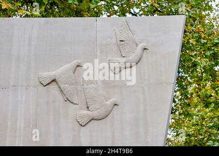 Tiere in Kriegsdenkmal Taube Stockfoto