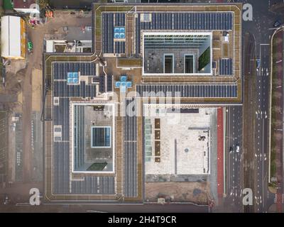 Außenansicht aus der Vogelperspektive. Courthouse Amsterdam, Amsterdam, Niederlande. Architekt: KAAN, 2021. Stockfoto
