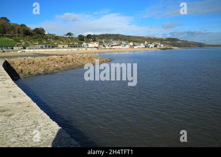 Lyme Regis, Blick von der Nordmauer in Richtung Stadt, Dorset, England, Großbritannien Stockfoto
