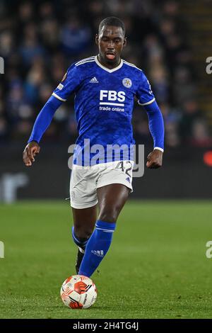 Leicester, Großbritannien. November 2021. Boubakary Soumare #42 von Leicester City während des Spiels in Leicester, Vereinigtes Königreich am 11/4/2021. (Foto von Craig Thomas/News Images/Sipa USA) Quelle: SIPA USA/Alamy Live News Stockfoto