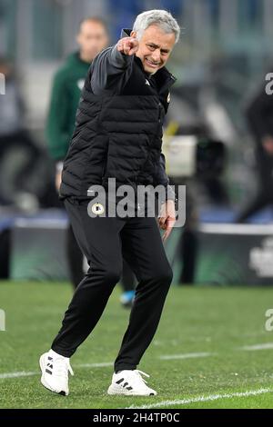 Roma, Italien. November 2021. Jose Mourinho-Trainer von AS Roma reagiert während des Fußballspiels der Conference League-Gruppe C zwischen AS Roma und Bodo Glimt im Olimpico-Stadion in Rom (Italien) am 05. November 2021. Foto Antonietta Baldassarre/Insidefoto Kredit: Insidefoto srl/Alamy Live News Stockfoto