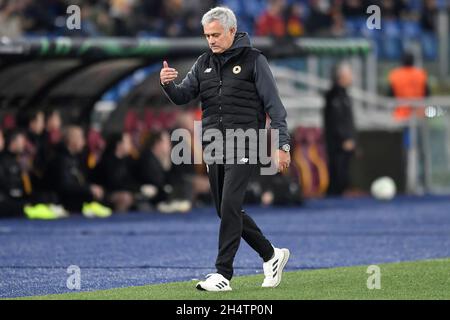 Roma, Italien. November 2021. Jose Mourinho-Trainer von AS Roma reagiert während des Fußballspiels der Conference League-Gruppe C zwischen AS Roma und Bodo Glimt im Olimpico-Stadion in Rom (Italien) am 05. November 2021. Foto Antonietta Baldassarre/Insidefoto Kredit: Insidefoto srl/Alamy Live News Stockfoto