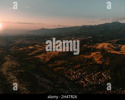 Früh am Morgen, während die Sonne aufgeht. Stockfoto