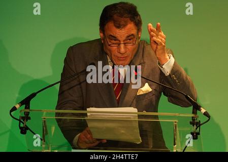 CBI-Präsident Lord Karan Bilimoria spricht beim CBI COP26 International Business Dinner während des Cop26-Gipfels in Glasgow. Bilddatum: Donnerstag, 4. November 2021. Stockfoto