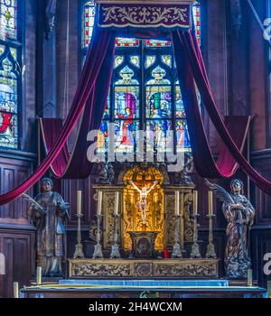 Altarbasilika Alte Hölzerne Saint Catherine Church Honfluer Normandie Frankreich. Erbaut im 14. Jahrhundert eine der ältesten Holzkirchen in Europa, Kirche gebaut b Stockfoto