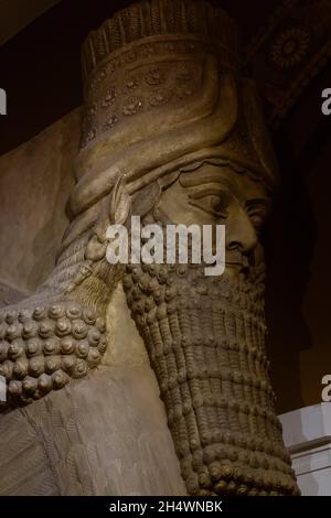 Moskau, Russland. März 2019. Gipsstatue, human headed winged Lion ausgestellt im Puschkin State Museum of Fine Arts. Quelle: SOPA Images Limited/Alamy Live News Stockfoto