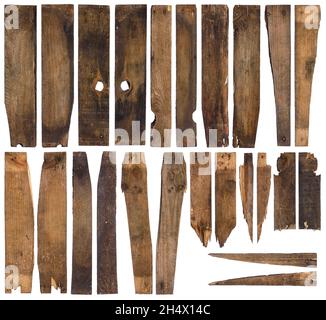 Alte Scheune Holzplanken, Vorder- und Rückseite jedes Stückes, isoliert auf weiß. Gebrochenes, verwittertes Holz. Stockfoto